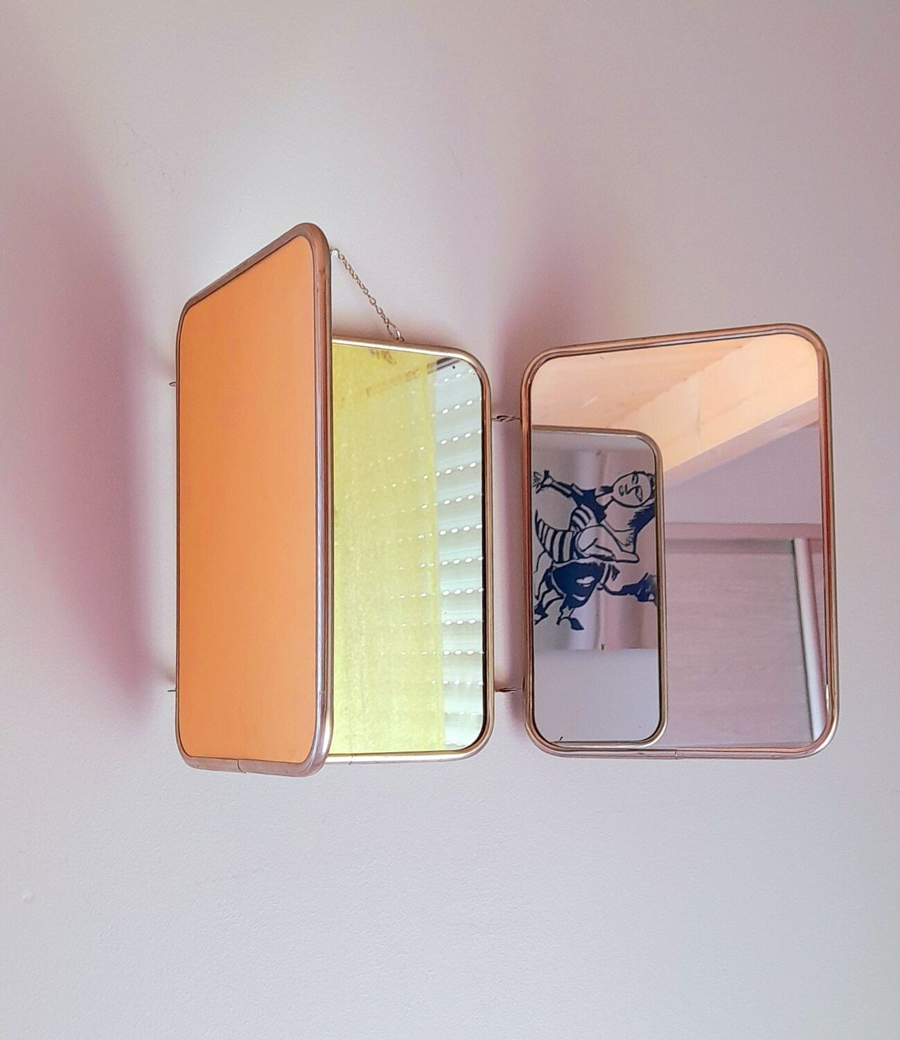 Triptych barber's mirror
