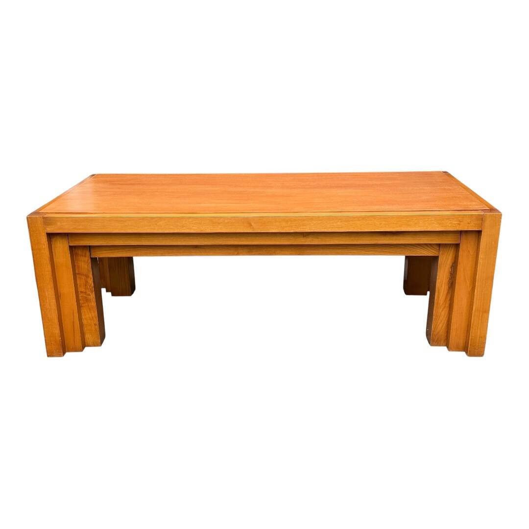 Vintage coffee table in solid elm from the 1970s.