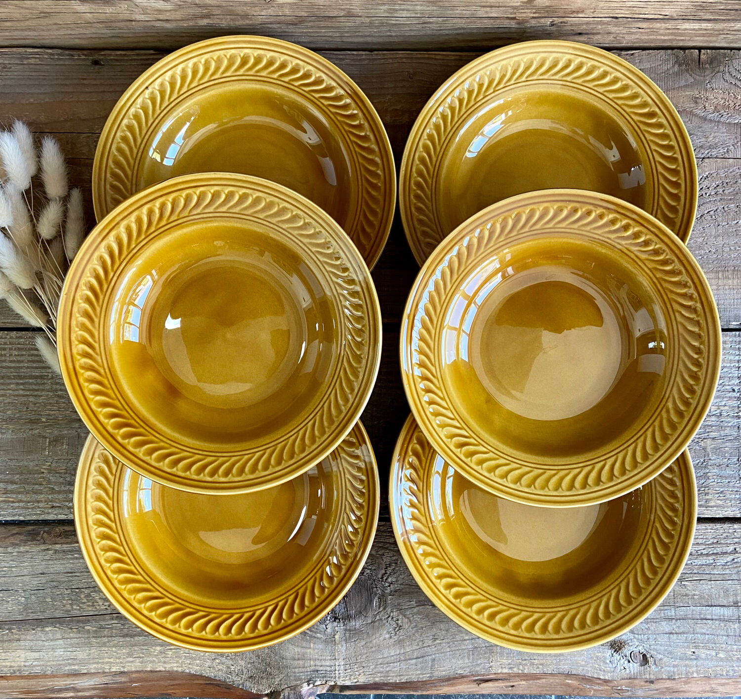 6 vintage Gien hollow plates