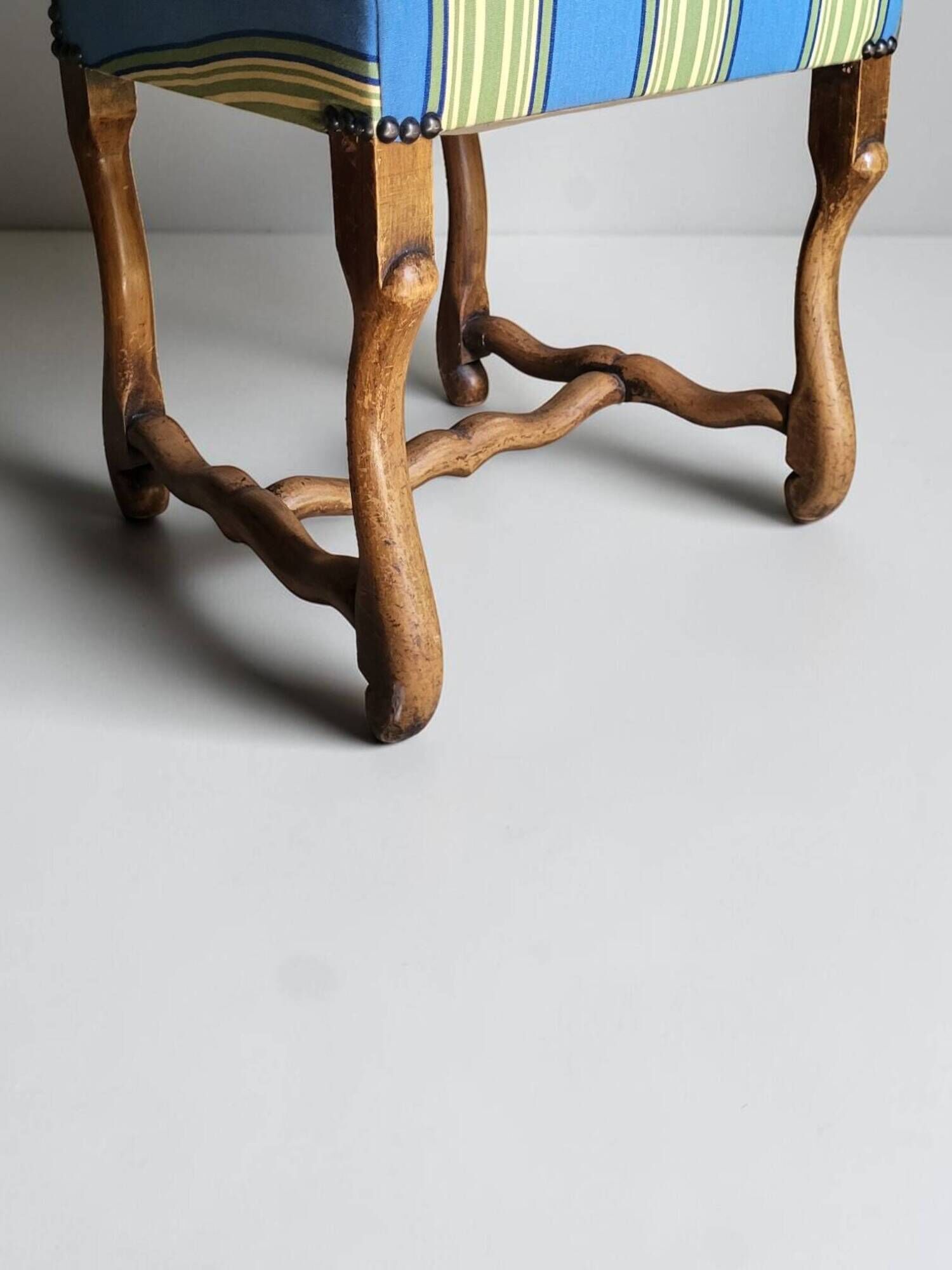 4 sheep bone chairs, Louis XIII style