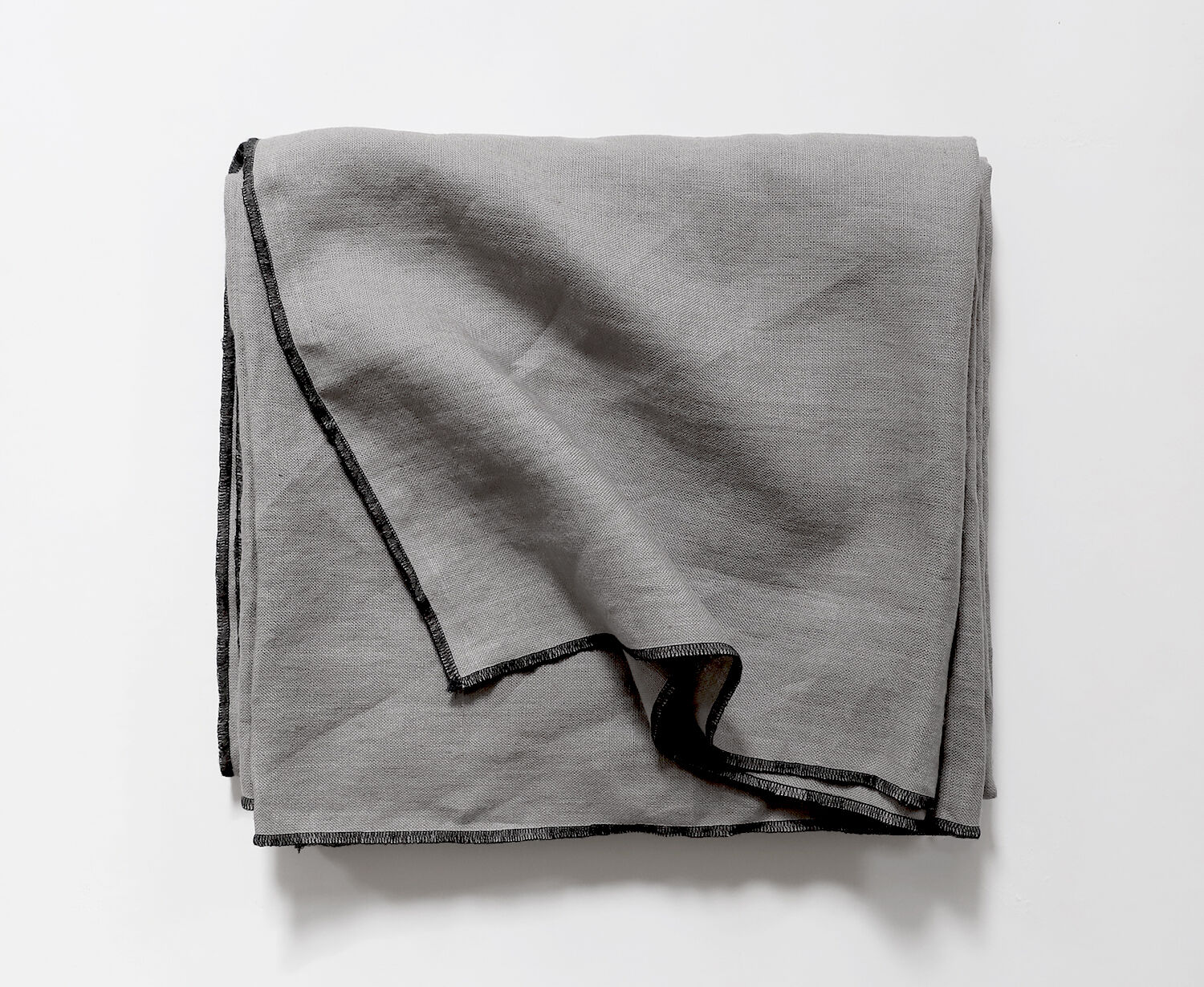 Mouse-grey linen tablecloth and towels