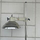 Industrial infrared floor lamp