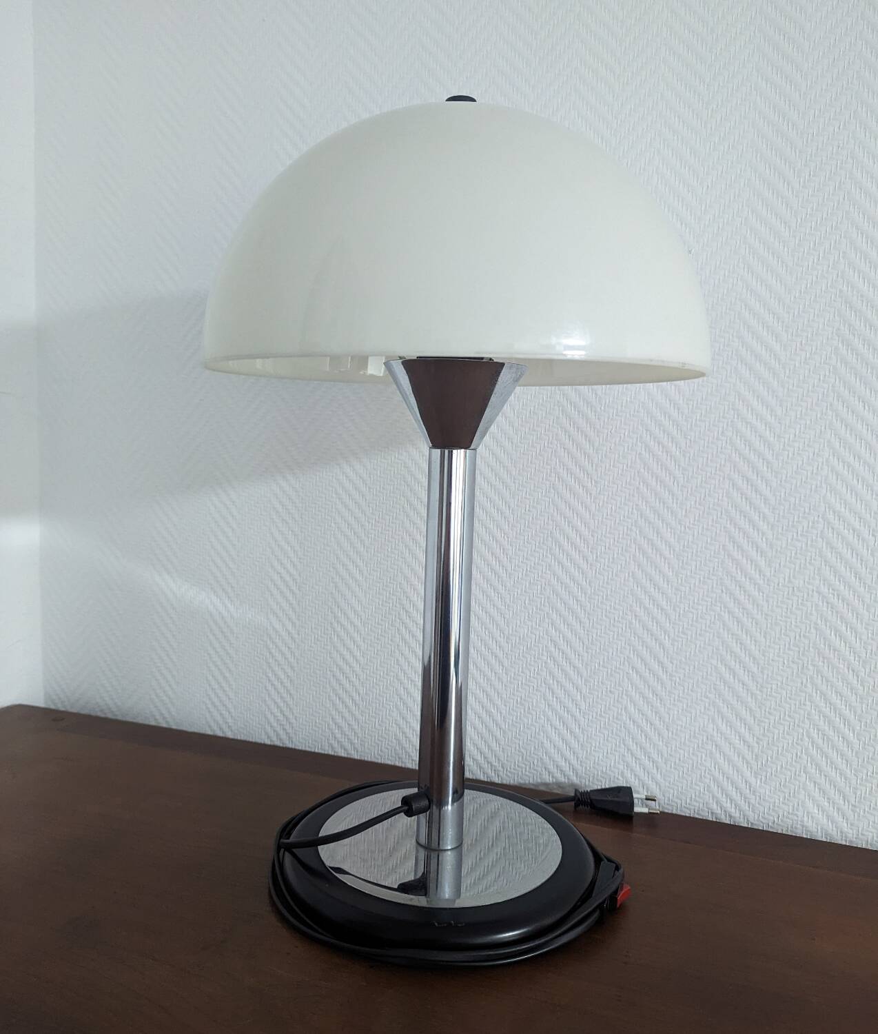Guzzini lamp