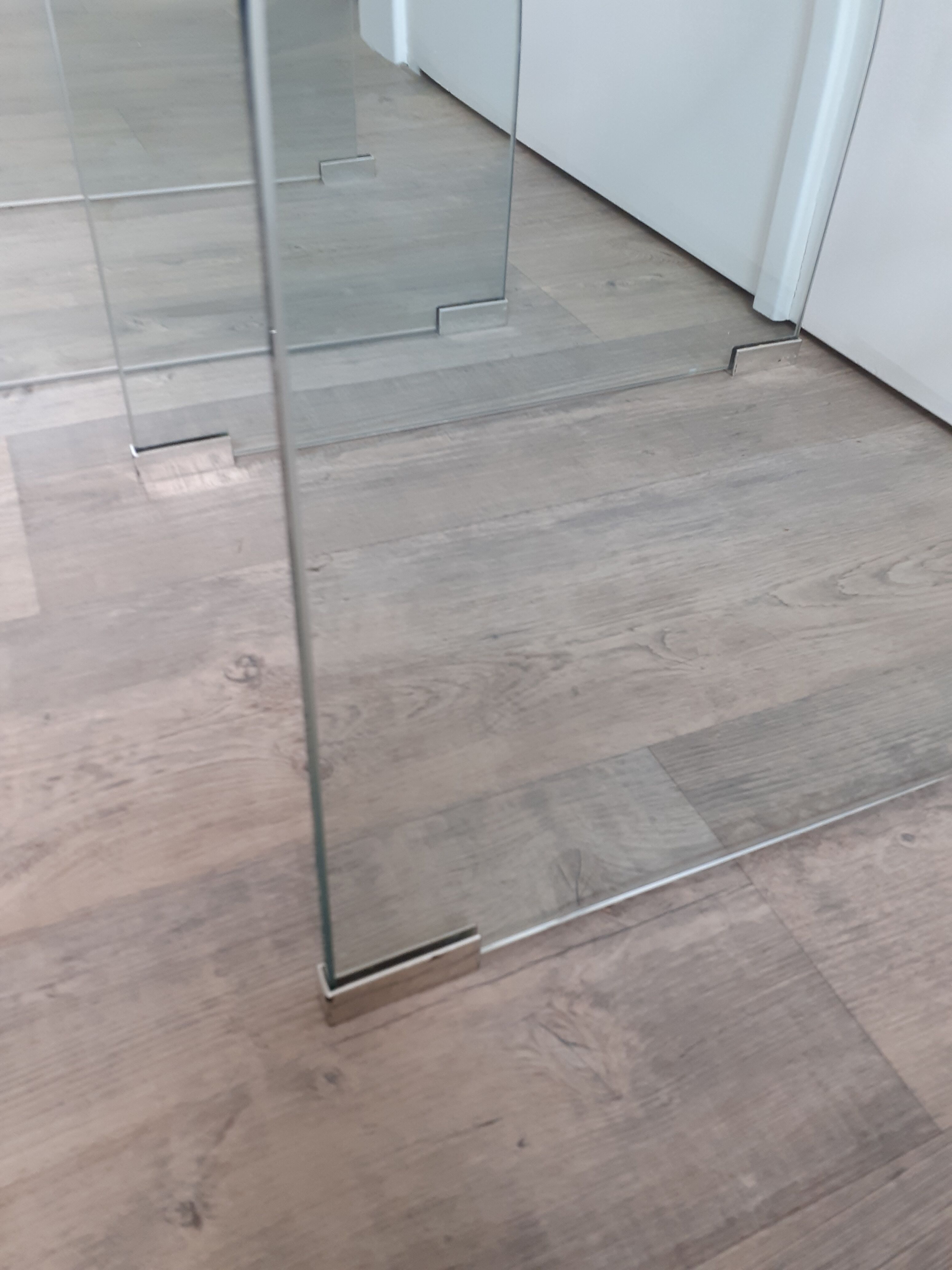 Pair of glass bedside tables or sofa tips