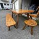 Table, bancs et tabourets Brutaliste