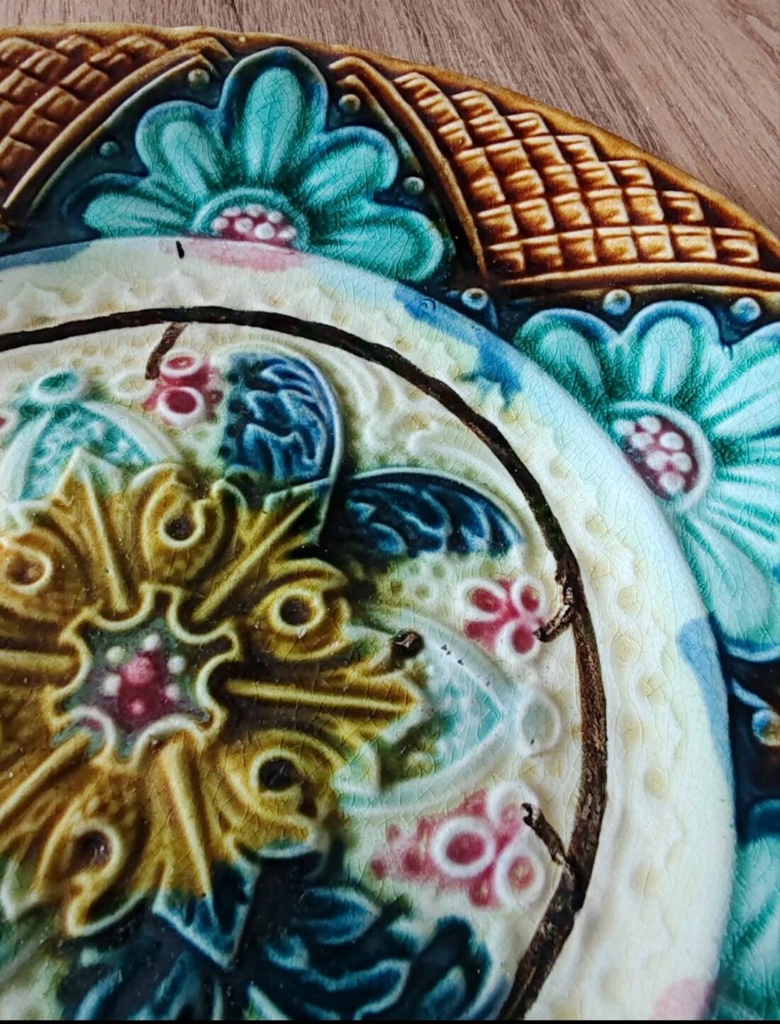 Majolica plate
