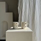Pair of mugs in English porcelain H10
