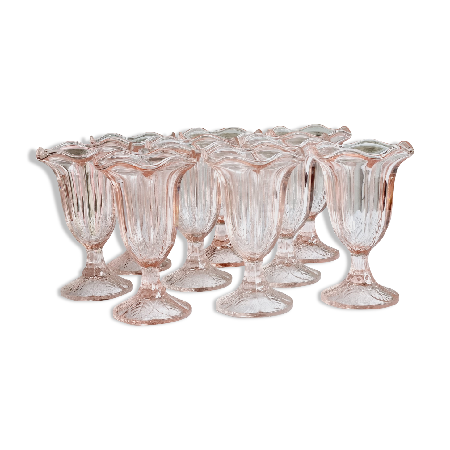 Set of 9 ice cream or fruit cups in pink Fidenza Italy molded glass