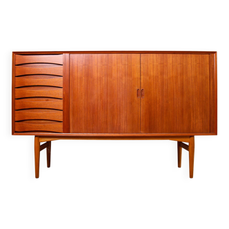 A Danish vintage mid-century Arne Vodder No.63 sideboard by Sibast in Teak