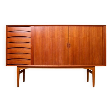 Buffet vintage danois Arne Vodder n° 63, fabriqué par Sibast en teck, datant du milieu du XXe siècle.
