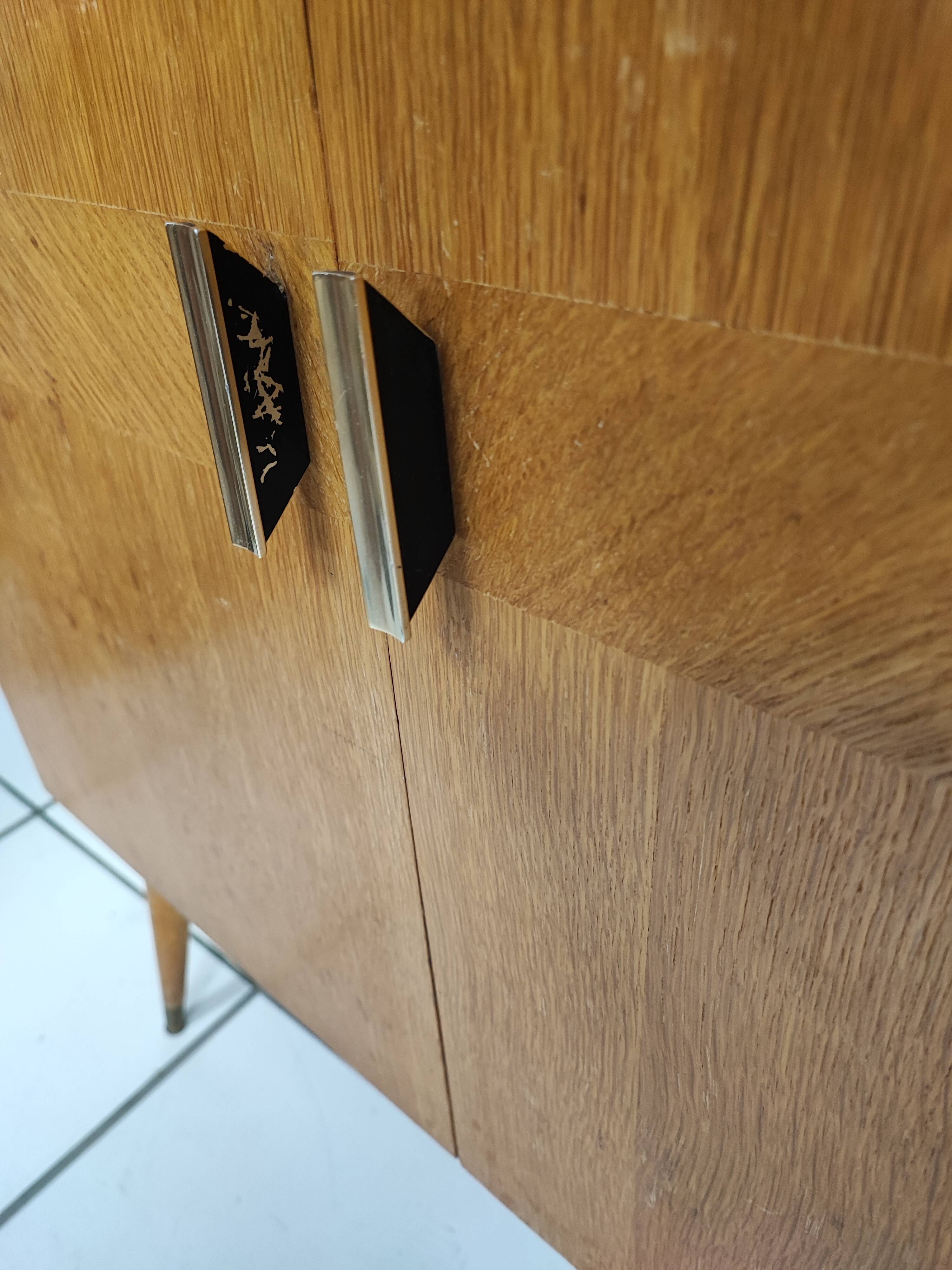 Chest of drawers furniture