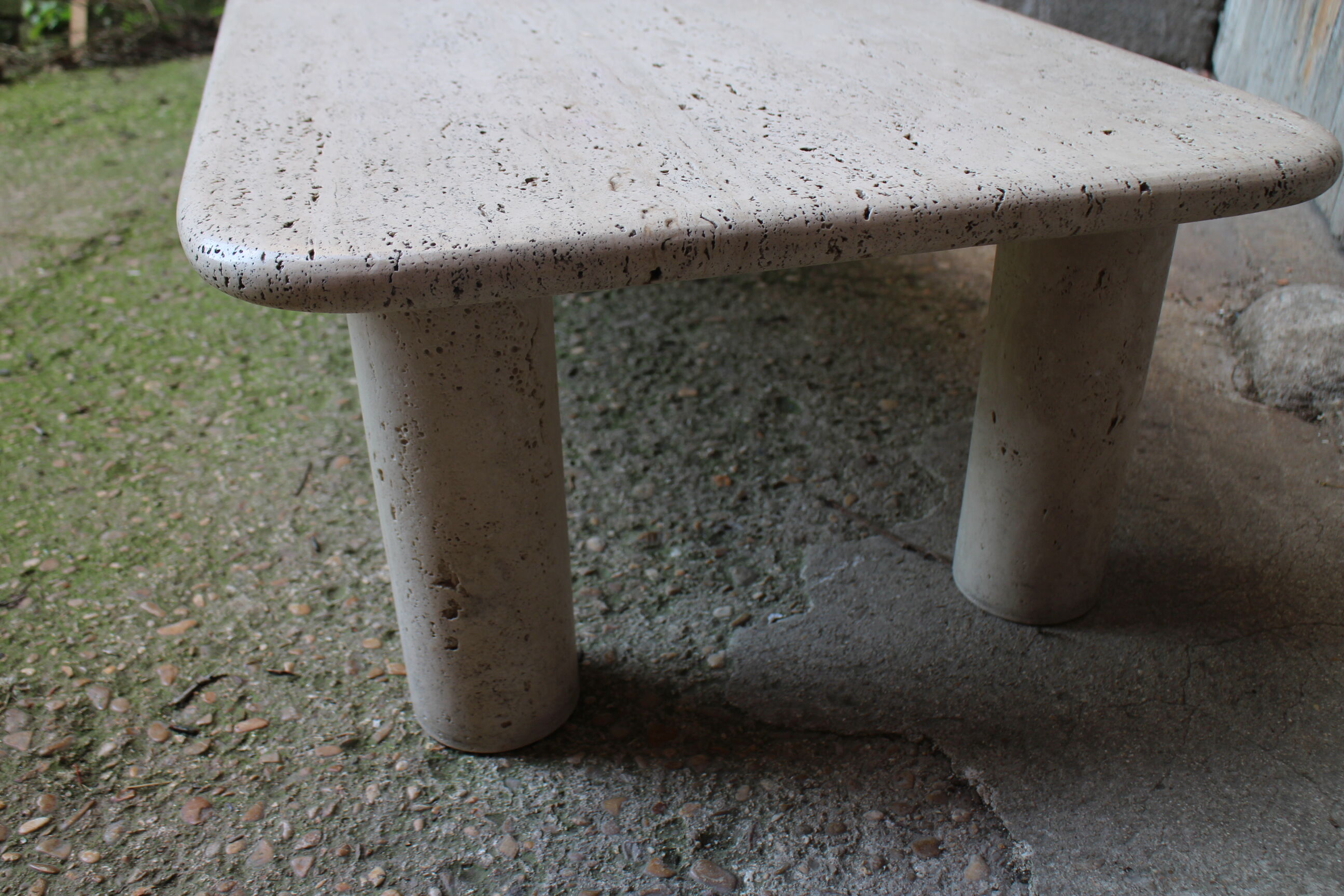 Table basse en travertin 1970