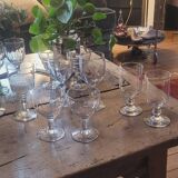 Set de 12 verres à pied anciens