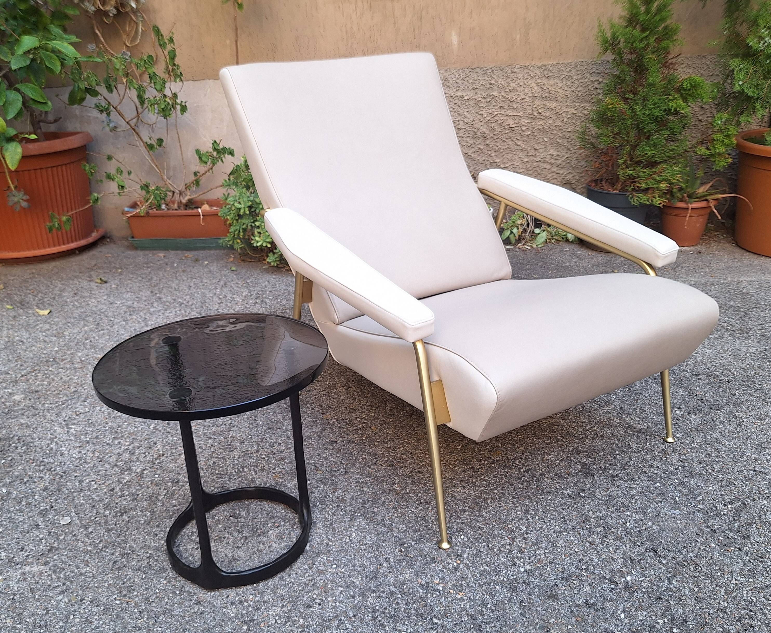 poltrona D.153.1 deza distex en cuir gio ponti pour molteni