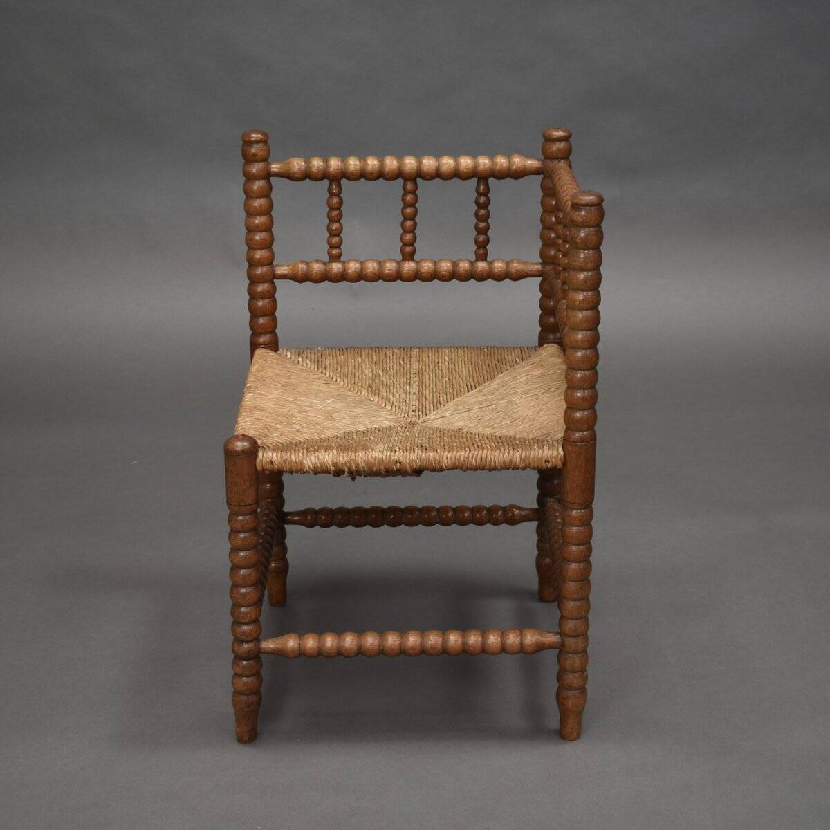 Vintage turned oak corner side chair, 1930s