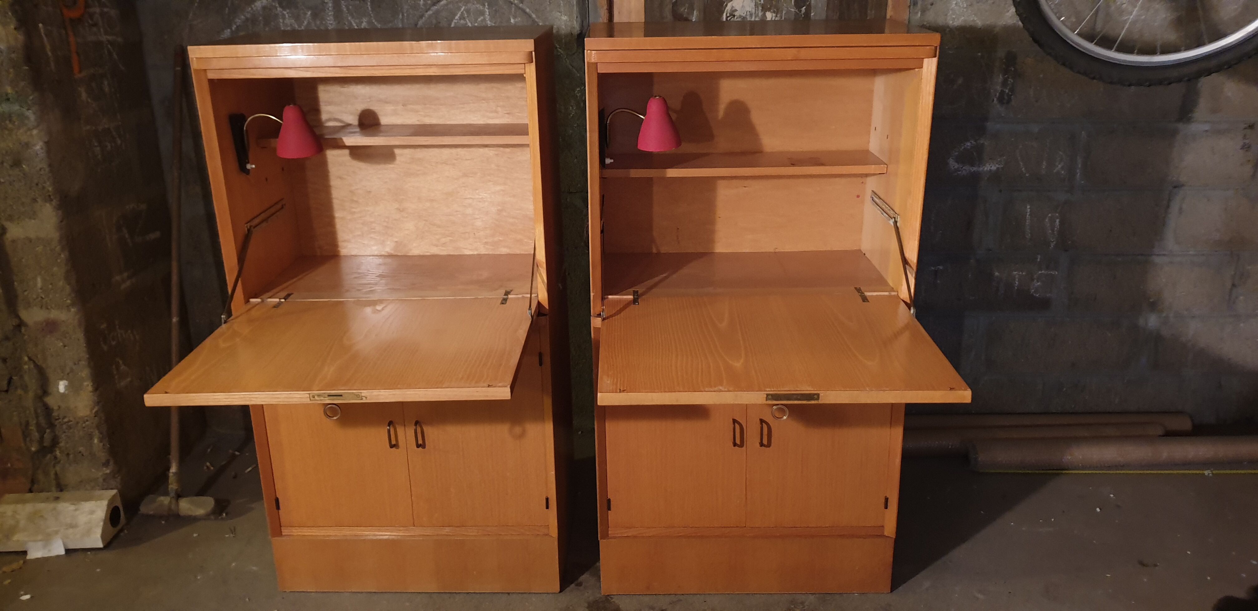 Secretary with vintage flap lamp casserole