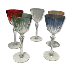 Suite de cinq verres
