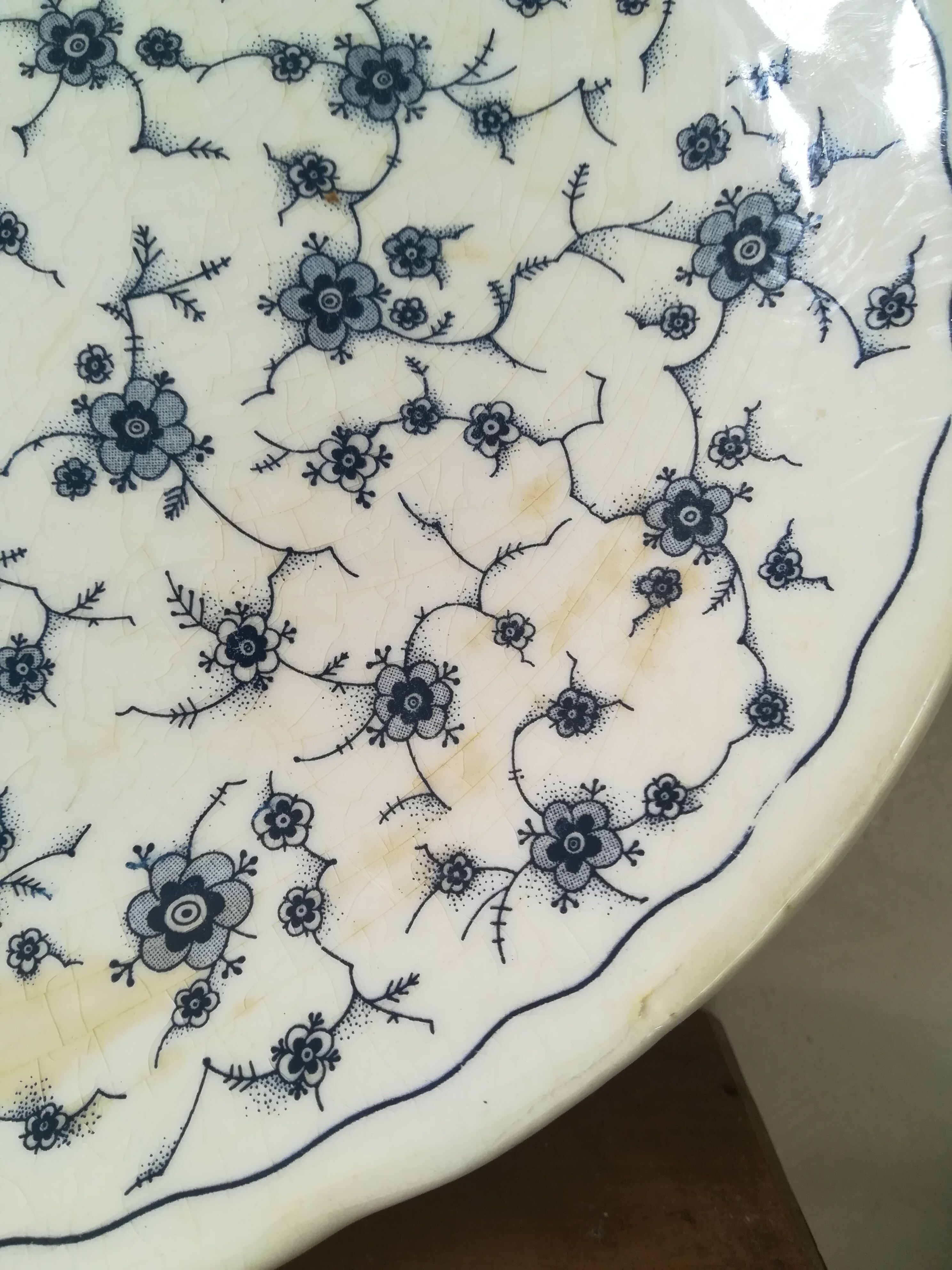 Oval English dish