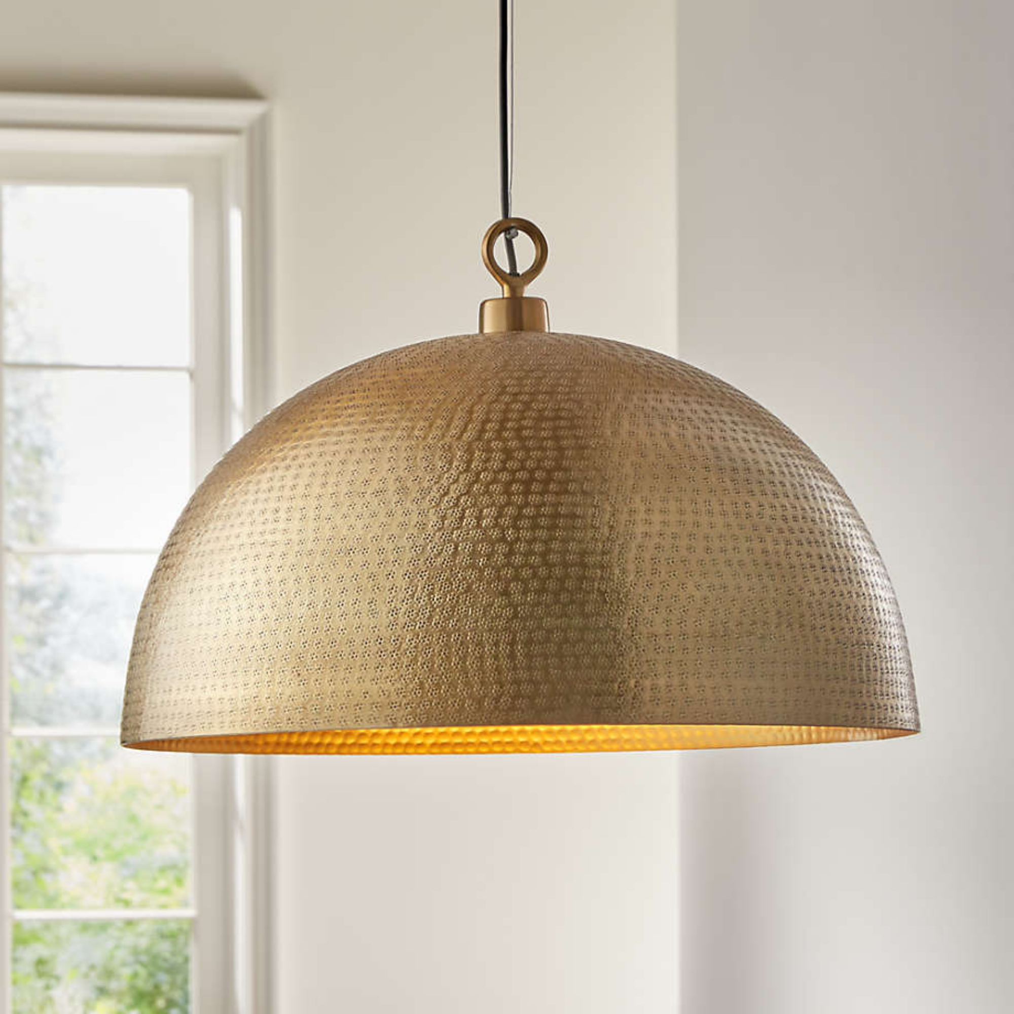 Brass hammered dome pendant lamp