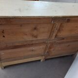 Patinated display cabinet