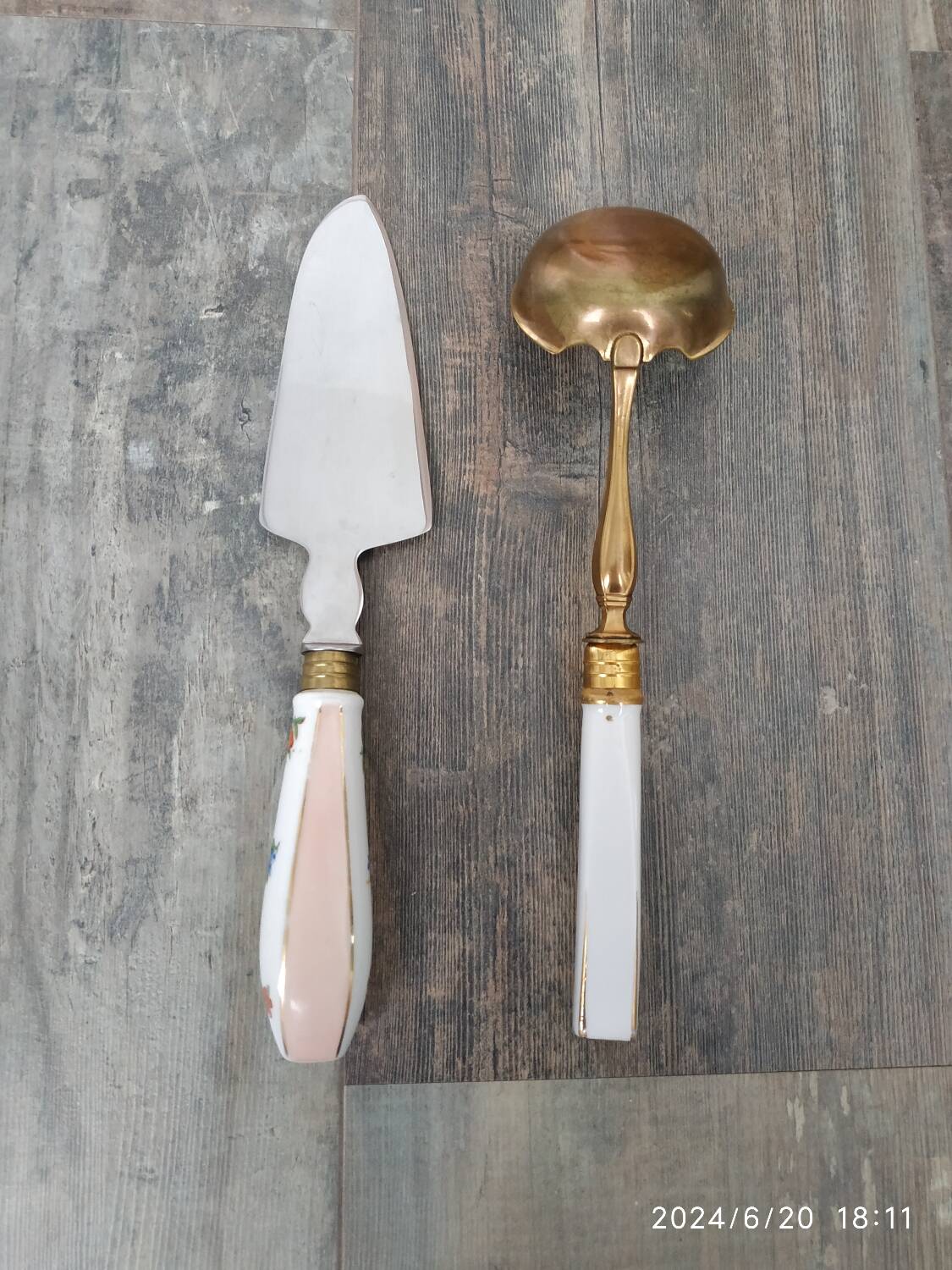 Dessert cutlery