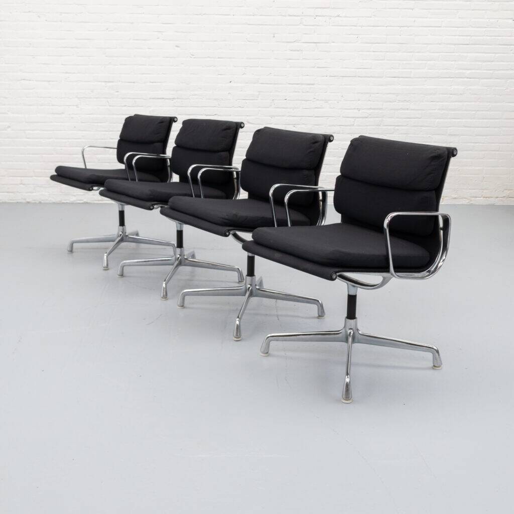 Eames EA208 Soft Pad Chair Herman Miller 1970s