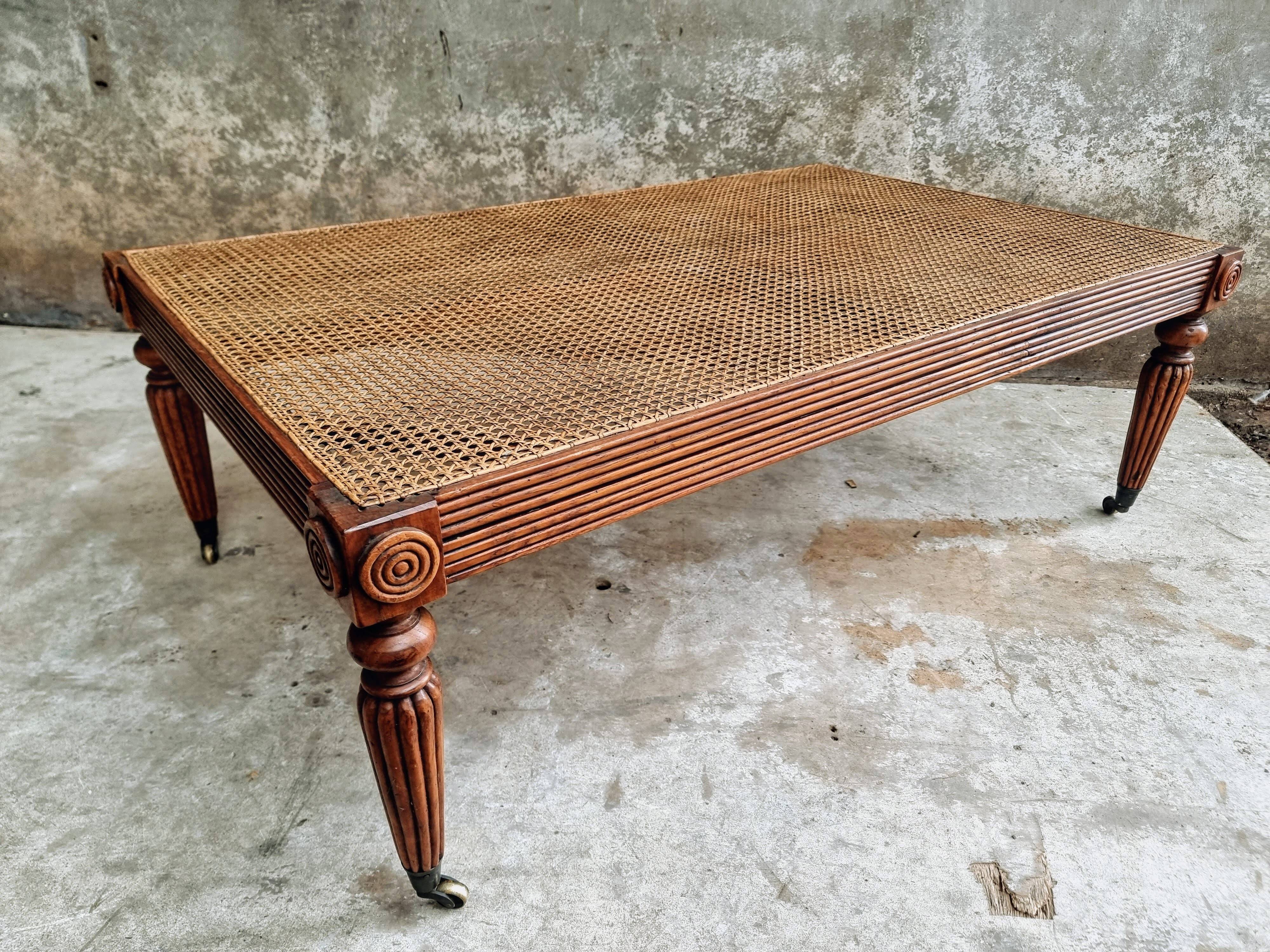 Table basse vintage design Becara Madrid