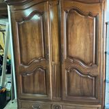 Armoire noyer cintrée