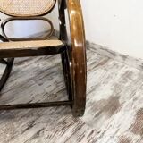 Rocking chair en bois et cannage vintage