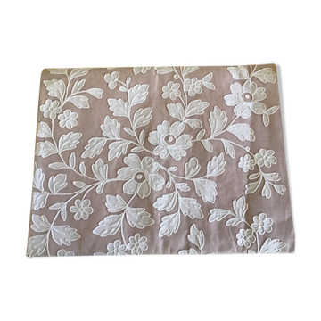 Ceremonial tablecloth in white organza