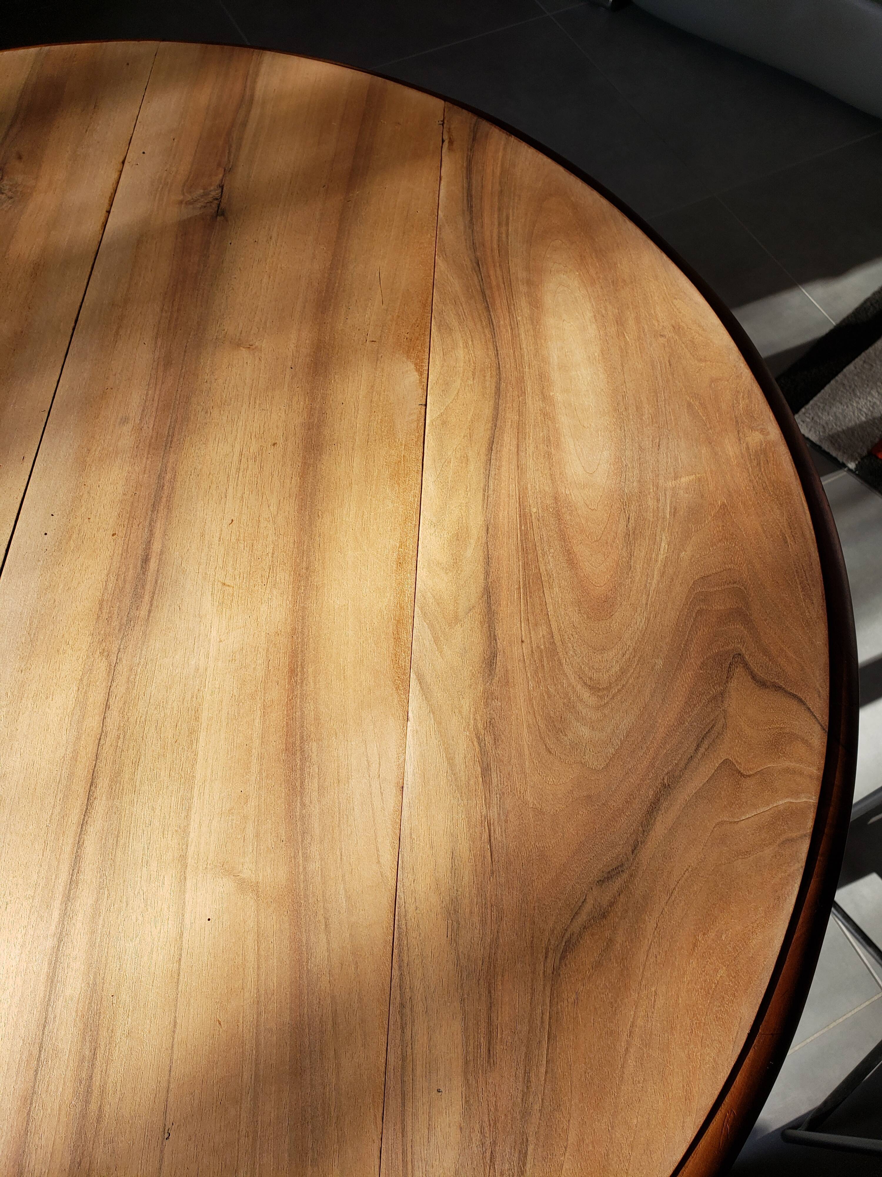 Old round table in walnut with flaps Louis Philippe