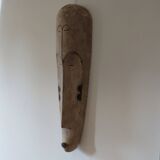 Très grand masque tribal africain décoratif à suspendre au mur du Gabon