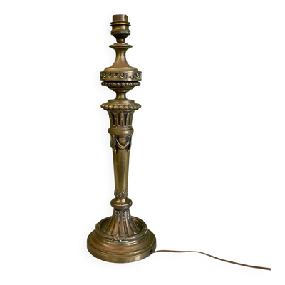 Grand pied de lampe en bronze fin 19ème. Lampe de table flambeau