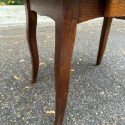 Table basse table d'appoint bout de canapé en chêne style Louis XV 1950