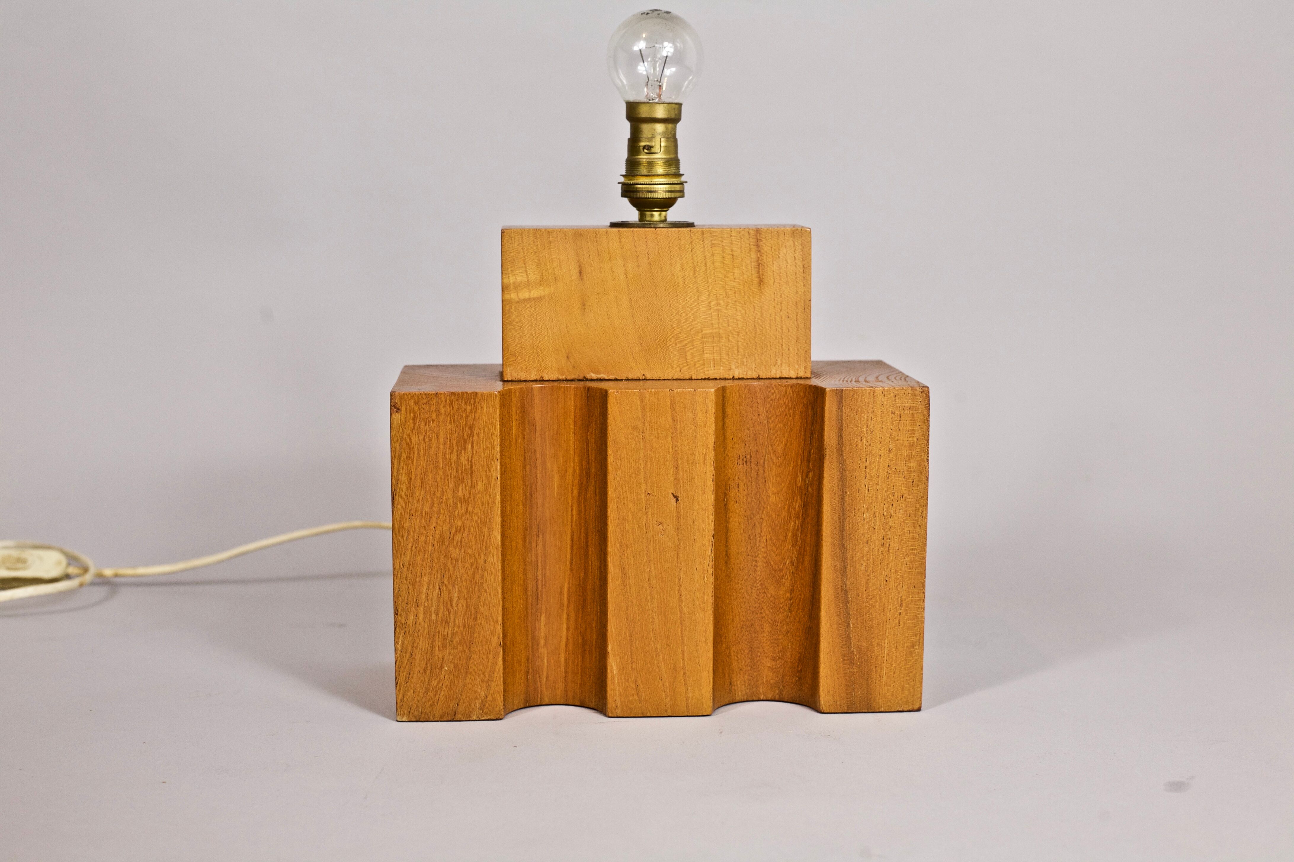 Constructivist wooden lamp edited by the House renewed circa 1970