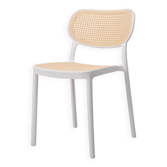 Chaise blanche aspect cannage rétro