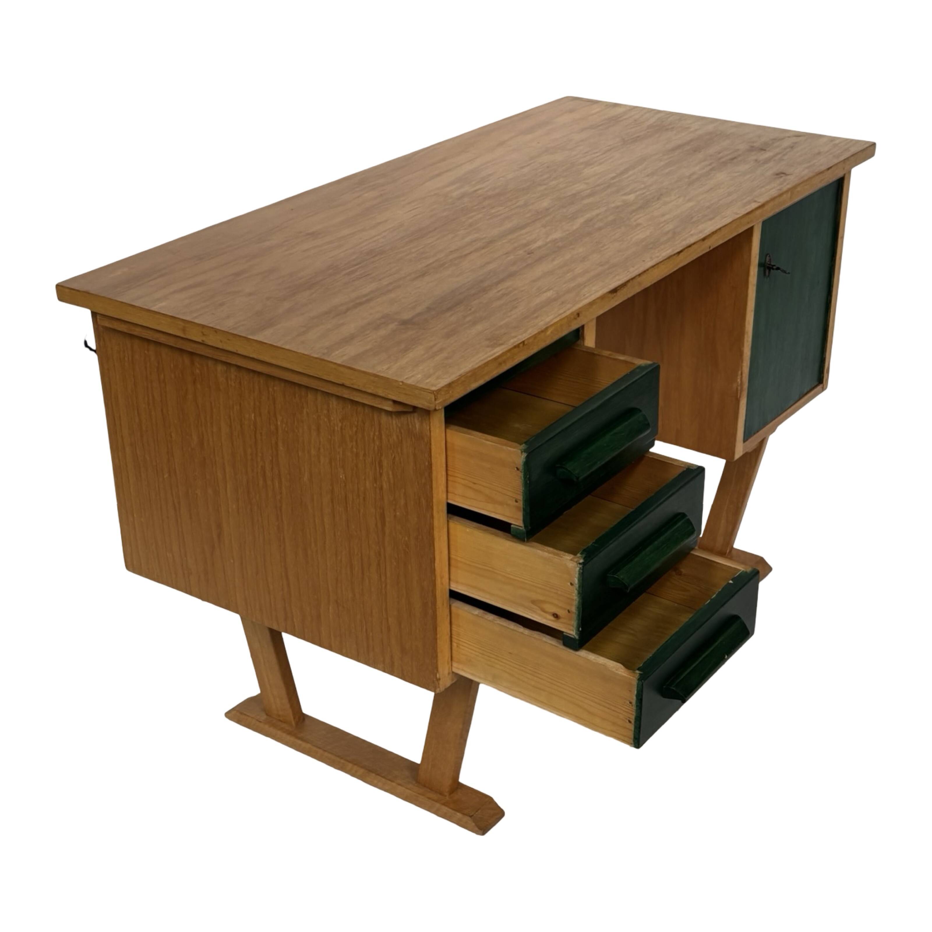 Bureau vintage des années 1960, design de bureau compact