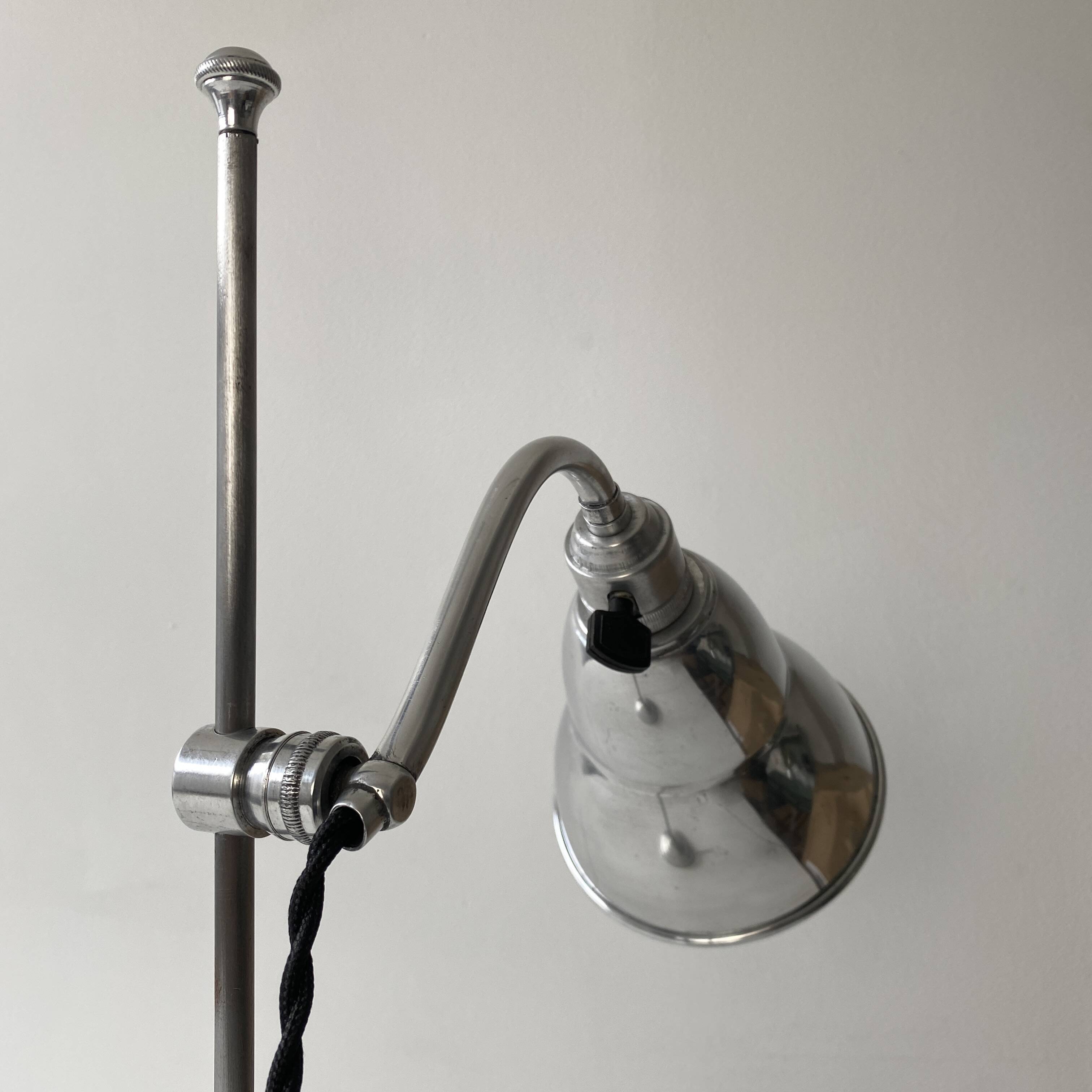 Old vintage desk lamp raise and lower