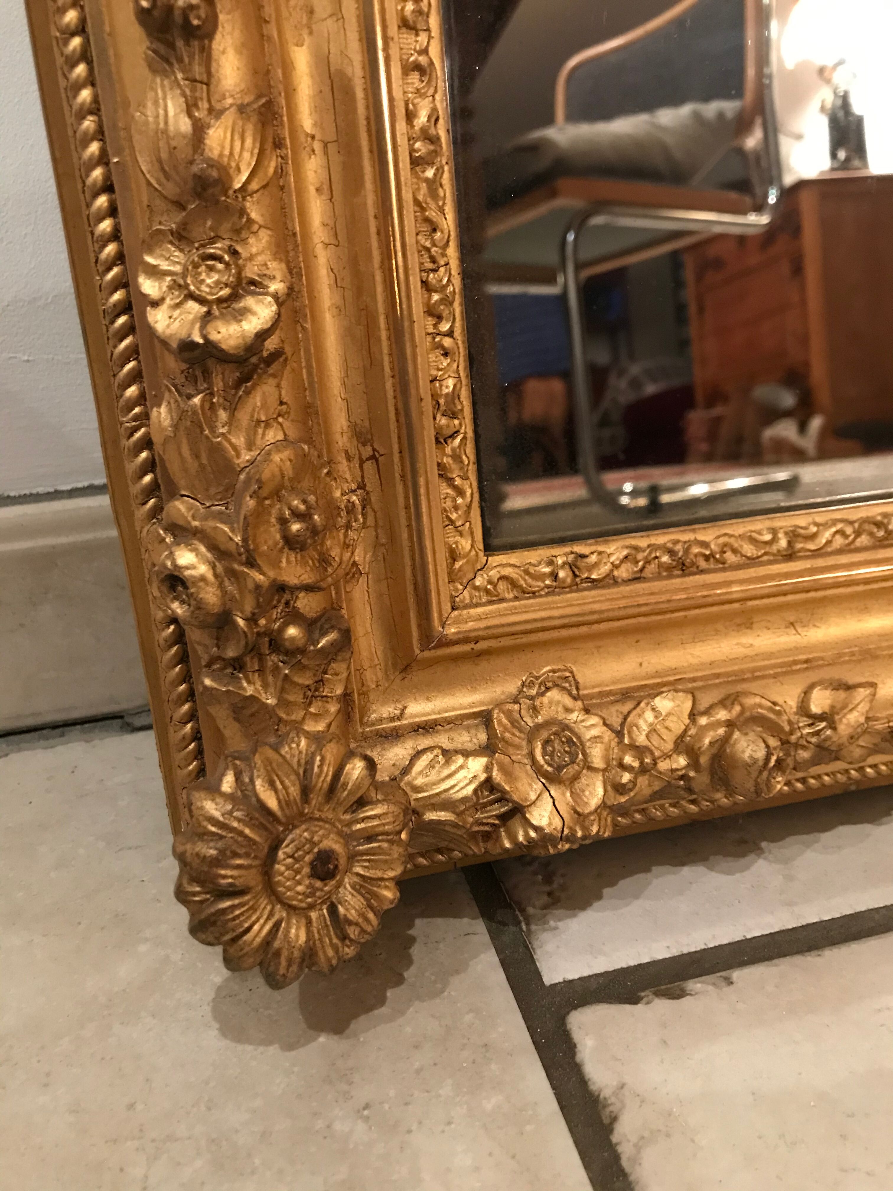 Miroir Louis XV à la feuille d’or d’origine 19eme 61x83cm