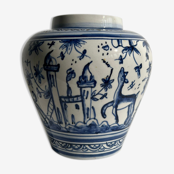 Blue and white Portuguese handmade vase with stylized pastoral pattern H:12,5cm