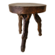 Tabouret brutaliste en ceps de vigne