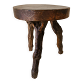 Tabouret brutaliste en ceps de vigne