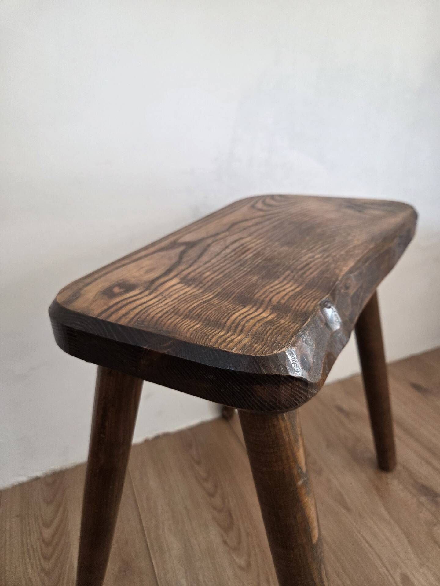 Tabouret brutaliste