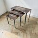 Ensemble de 3 tables gigognes vintage / tables d'appoint avec céramique