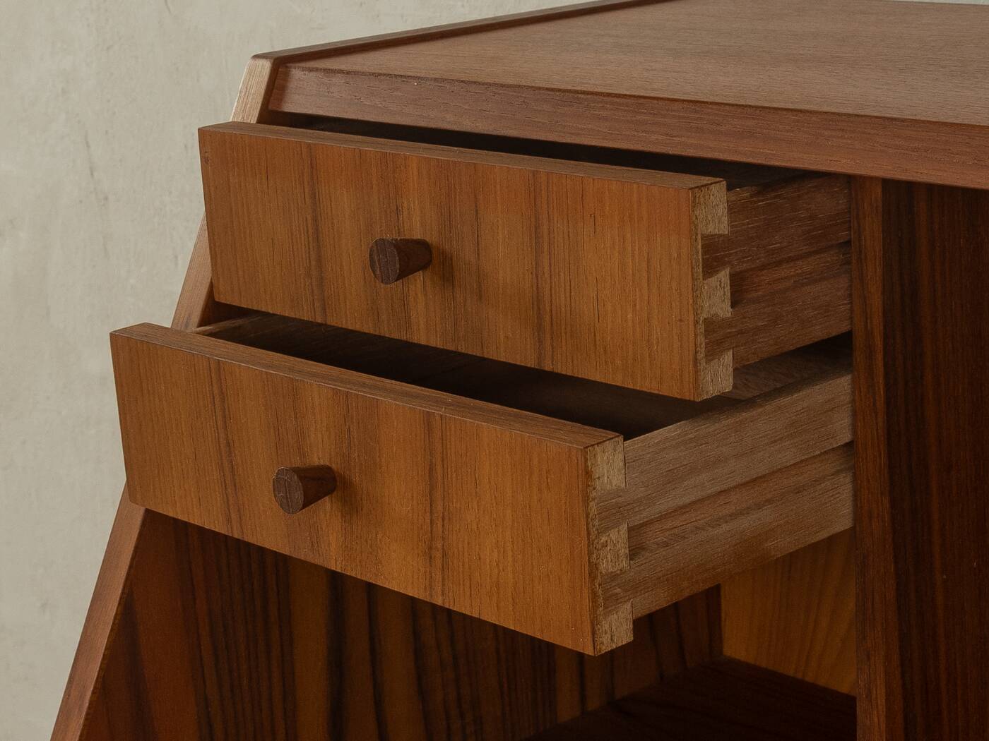 1960s bureau, AEJM Møbler