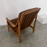 Ancien fauteuil scandinave design années 60 en hêtre massif vintage