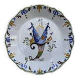 Ancienne assiette en céramique