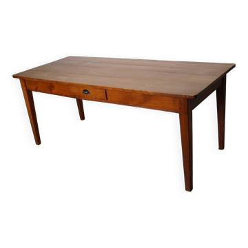 Table à manger rustique française vintage en cerisier du XXe siècle