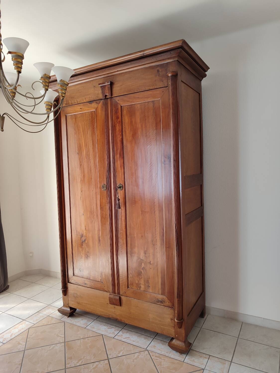 Armoire ancienne en bois