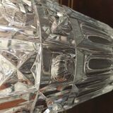 Vase en verre moulé